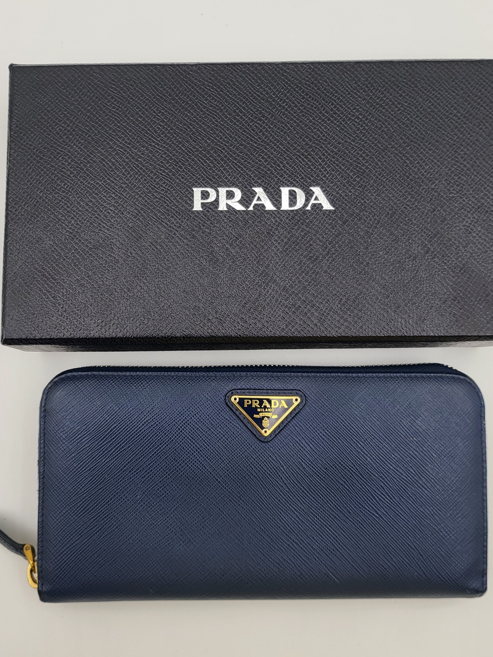 PRADA Blue Saffiano Leather Large Organizer Zip Wallet. Authentic.